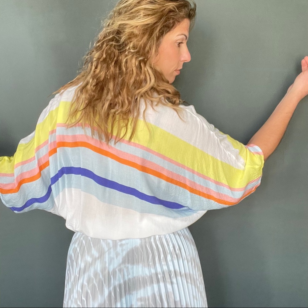 Teoh & Lea Button Down Blouse for Women - Picture 8 of 16